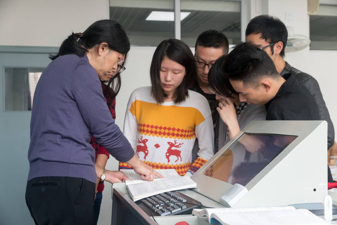 【封面新闻】“乘风破浪”的川大教授刘天琪：攻关柔直电网工程，助力“0碳”冬奥-四川大学 Sichuan University